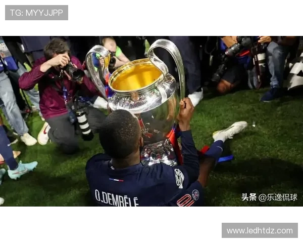 登贝莱内维斯入选巴黎欧冠名单