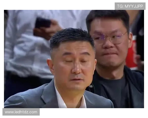 杜锋谈输球原因:领先后思想松懈导致逆转 杜锋谈输球原因:领先后思想松懈导致逆转